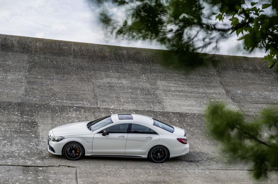 Mercedes-Benz CLS63 AMG S-Model 2014 года  (фото 4 из 36)
